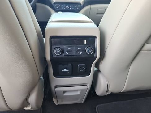 Used 2019 GMC Acadia Denali w/ Technology Package AWD/4WD image 15