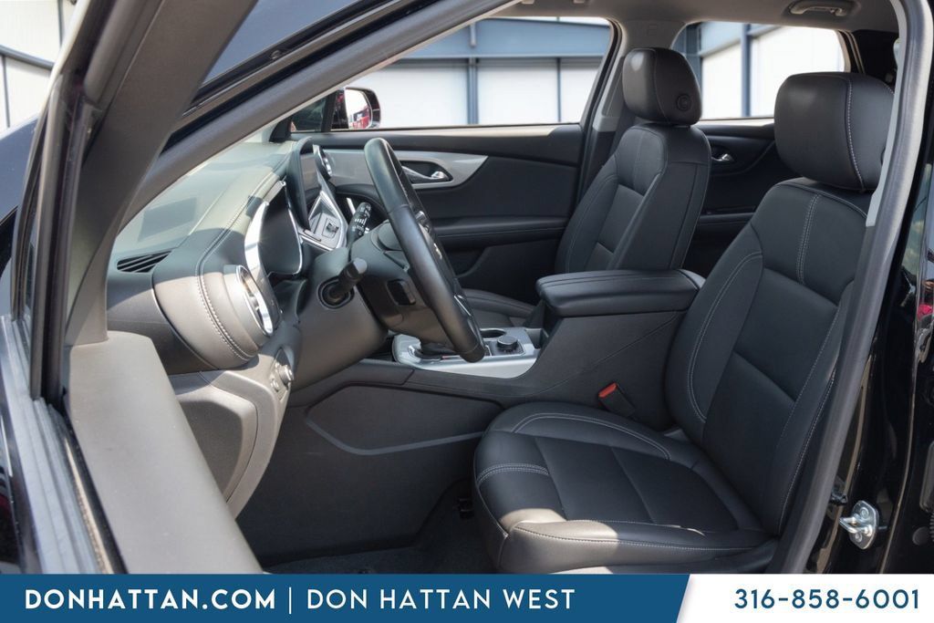 Used 2024 Chevrolet Blazer LT w/ LPO, Floor Liner Package FWD image 13