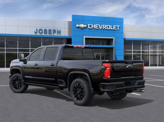 New 2026 Chevrolet Silverado 2500 High Country w/ High Country Premium Package AWD/4WD video 3