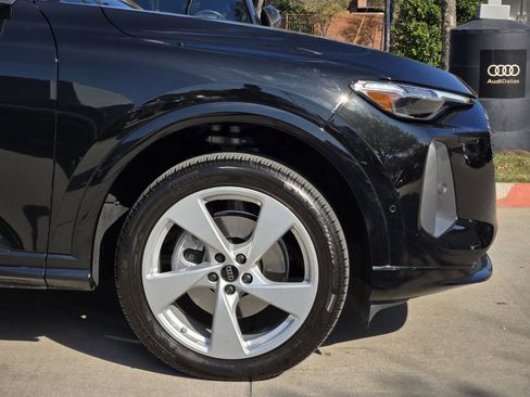 Certified 2025 Audi Q5 Premium Plus w/ Premium Plus image 11