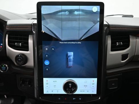 Used 2024 Ford Expedition Timberline AWD/4WD image 17