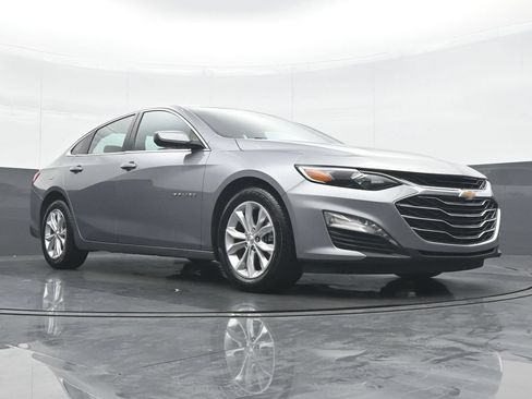 Used 2023 Chevrolet Malibu LT FWD image 33