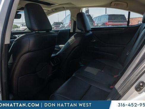 Used 2019 Lexus ES 350 w/ Premium Package FWD image 23