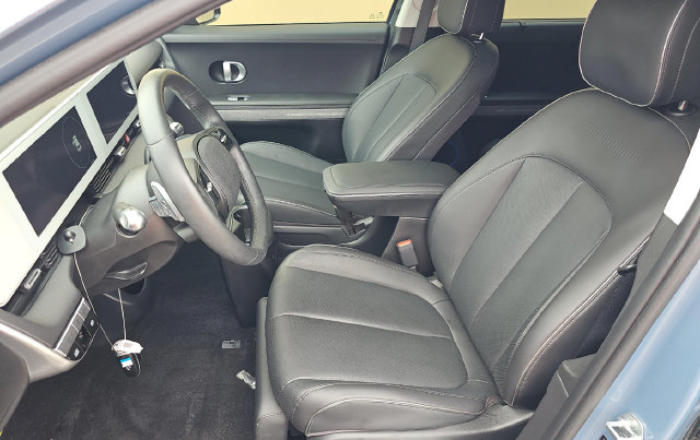 Used 2023 Hyundai Ioniq 5 Limited AWD/4WD image 6