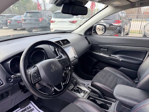 Used 2024 Mitsubishi Outlander Sport SE AWD/4WD image 16
