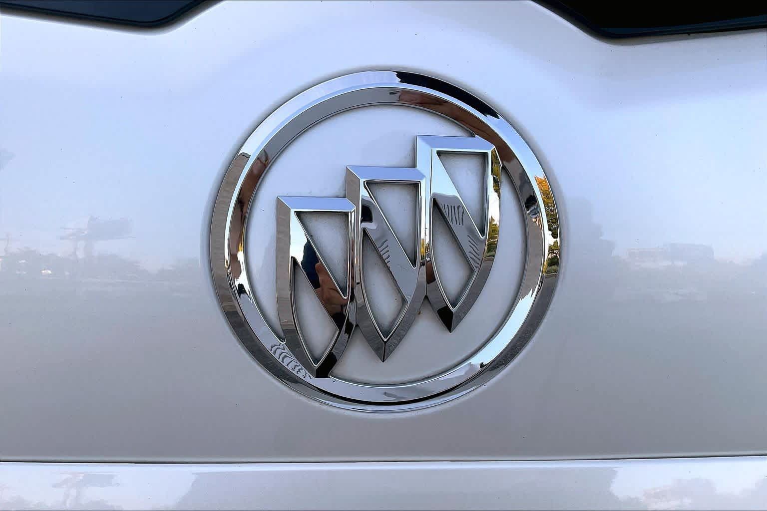 Used 2014 Buick Enclave Premium AWD/4WD image 32