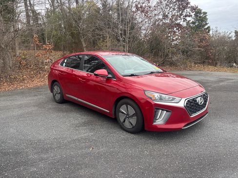 Used 2022 Hyundai Ioniq SE image 7
