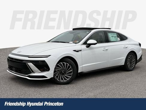 New 2025 Hyundai Sonata Limited image 1