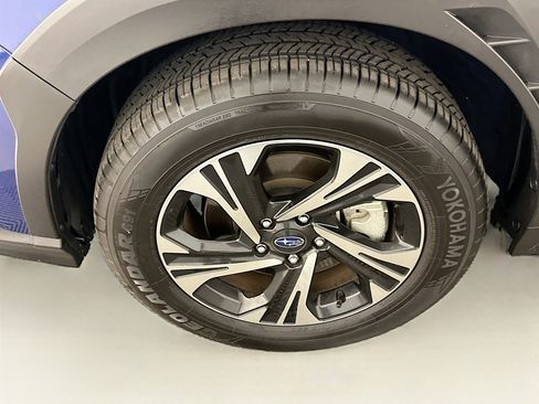 Used 2024 Subaru Crosstrek 2.0i Premium image 11