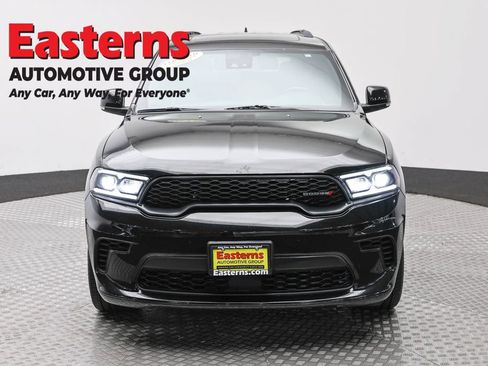 Used 2024 Dodge Durango GT RWD image 2