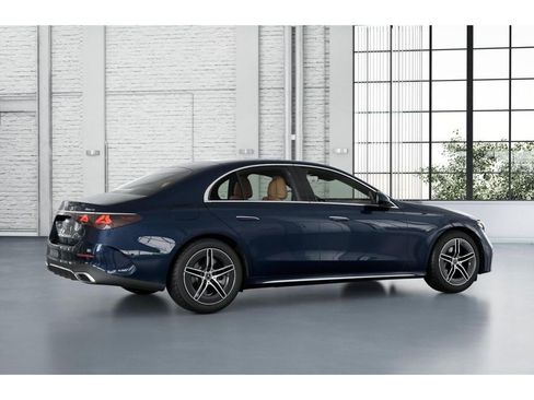 New 2026 Mercedes-Benz E 450 4MATIC Sedan image 19