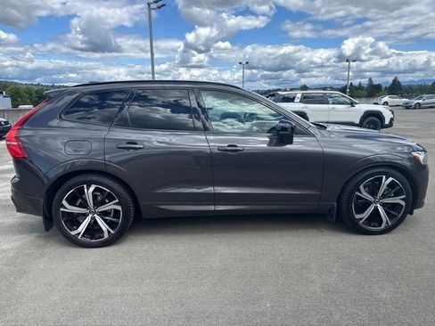 Used 2023 Volvo XC60 B6 Ultimate w/ Climate Package AWD/4WD image 11