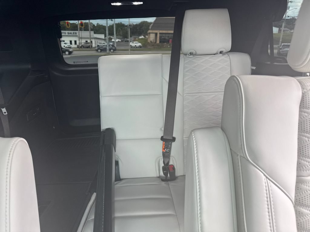 Used 2025 Cadillac Escalade V AWD/4WD image 26