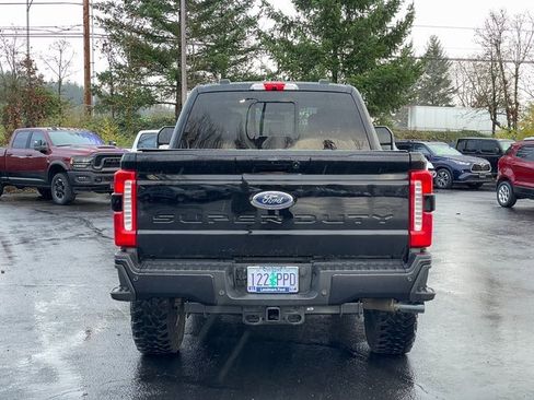 Used 2023 Ford F350 Lariat w/ Lariat Ultimate Package image 4