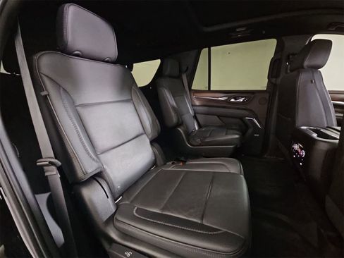 Used 2021 GMC Yukon Denali w/ Denali Premium Package image 21