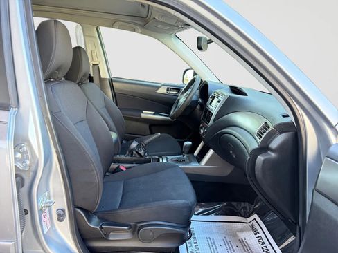 Used 2013 Subaru Forester 2.5X Premium AWD/4WD image 20