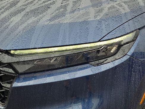 Certified 2025 Honda CR-V Sport Touring image 10