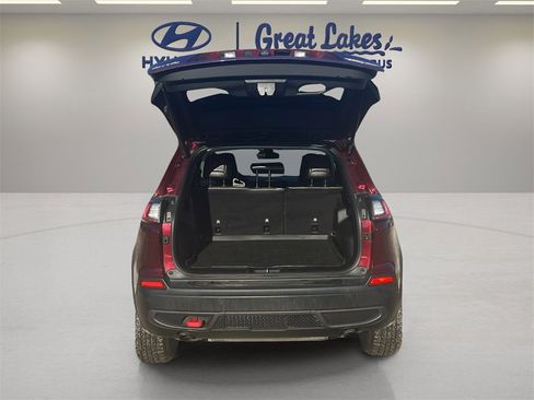 Used 2021 Jeep Cherokee Trailhawk w/ Premium Leather Package image 10