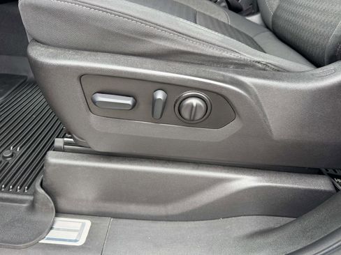 Used 2022 Chevrolet Silverado 1500 LT image 22