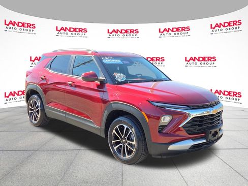 Certified 2025 Chevrolet TrailBlazer LT image 1