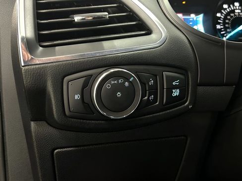 Certified 2024 Ford Edge Titanium image 26