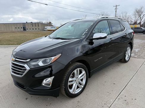 Used 2018 Chevrolet Equinox Premier image 1