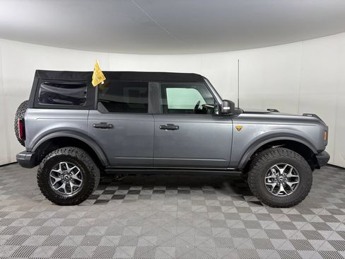 Used 2024 Ford Bronco Badlands AWD/4WD image 6