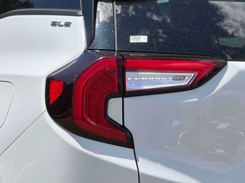 Used 2023 GMC Terrain SLE w/ Driver Convenience Package AWD/4WD image 9