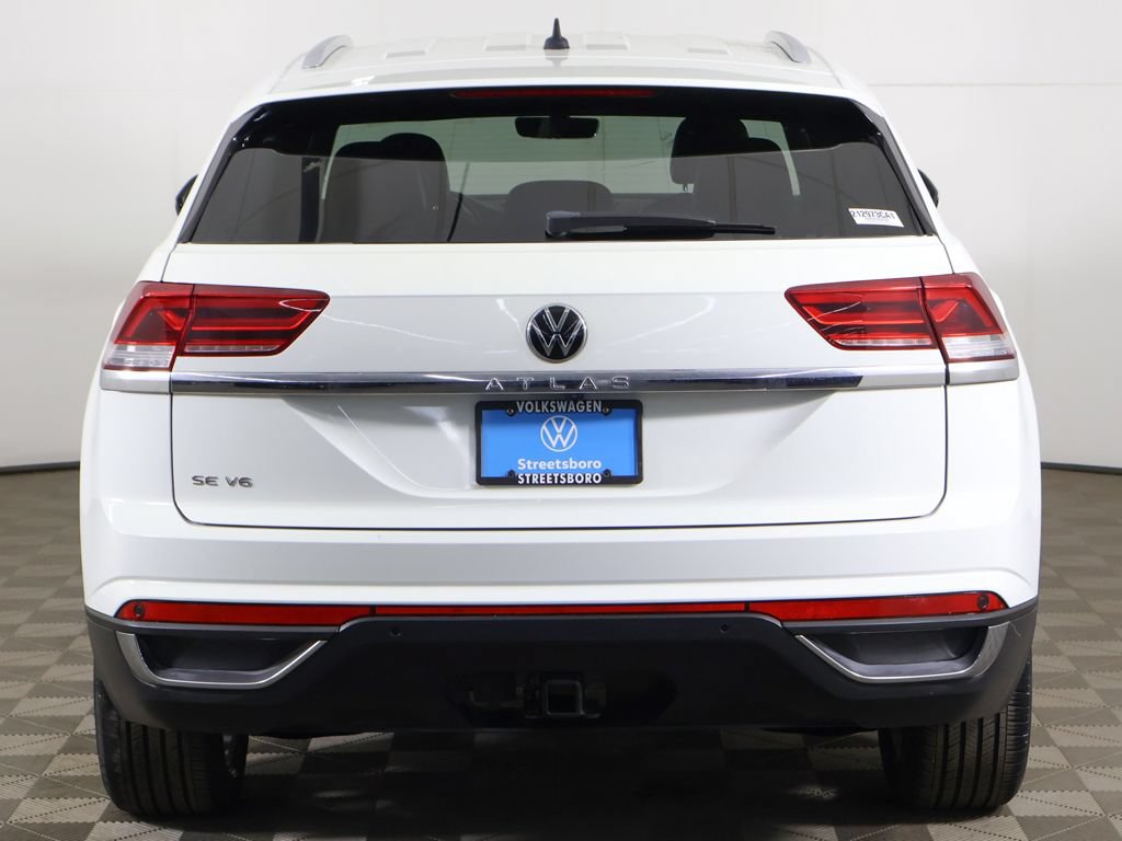 Used 2022 Volkswagen Atlas Cross Sport SE FWD image 12