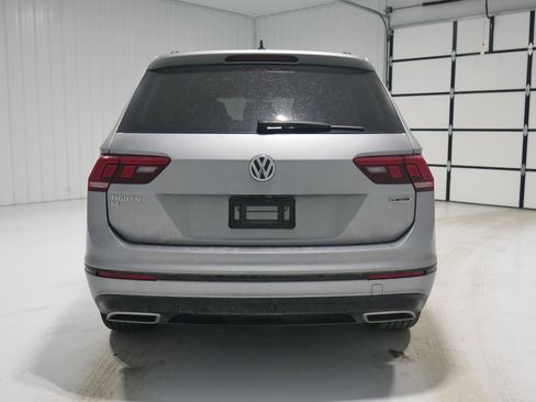 Used 2021 Volkswagen Tiguan SE R-Line image 6