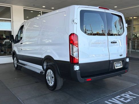Used 2025 Ford Transit 250 Low Roof w/ Exterior Upgrade Package RWD image 9
