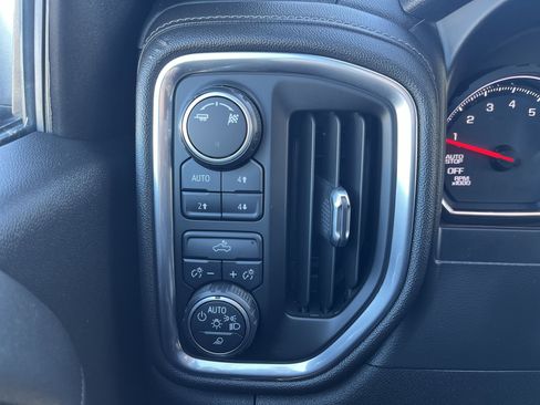 Certified 2019 Chevrolet Silverado 1500 LT w/ All-Star Edition image 18