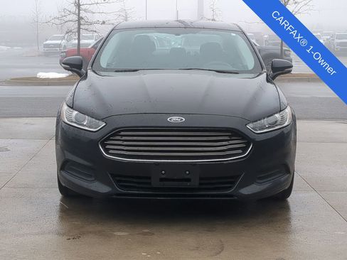 Used 2015 Ford Fusion SE image 11