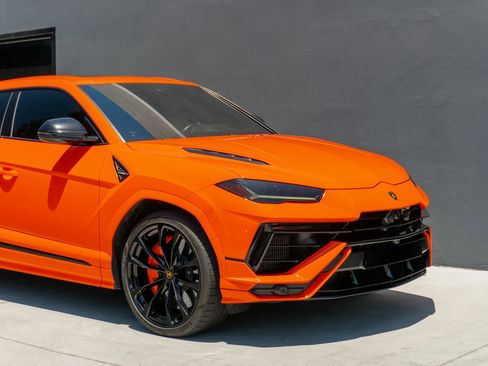 Used 2023 Lamborghini Urus S AWD/4WD image 37