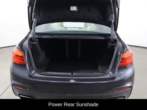 Used 2019 BMW M550i xDrive image 18