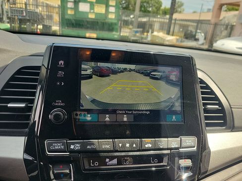 Used 2023 Honda Odyssey EX-L image 27