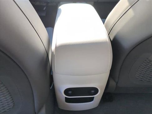 New 2026 Hyundai Ioniq 5 SEL image 17