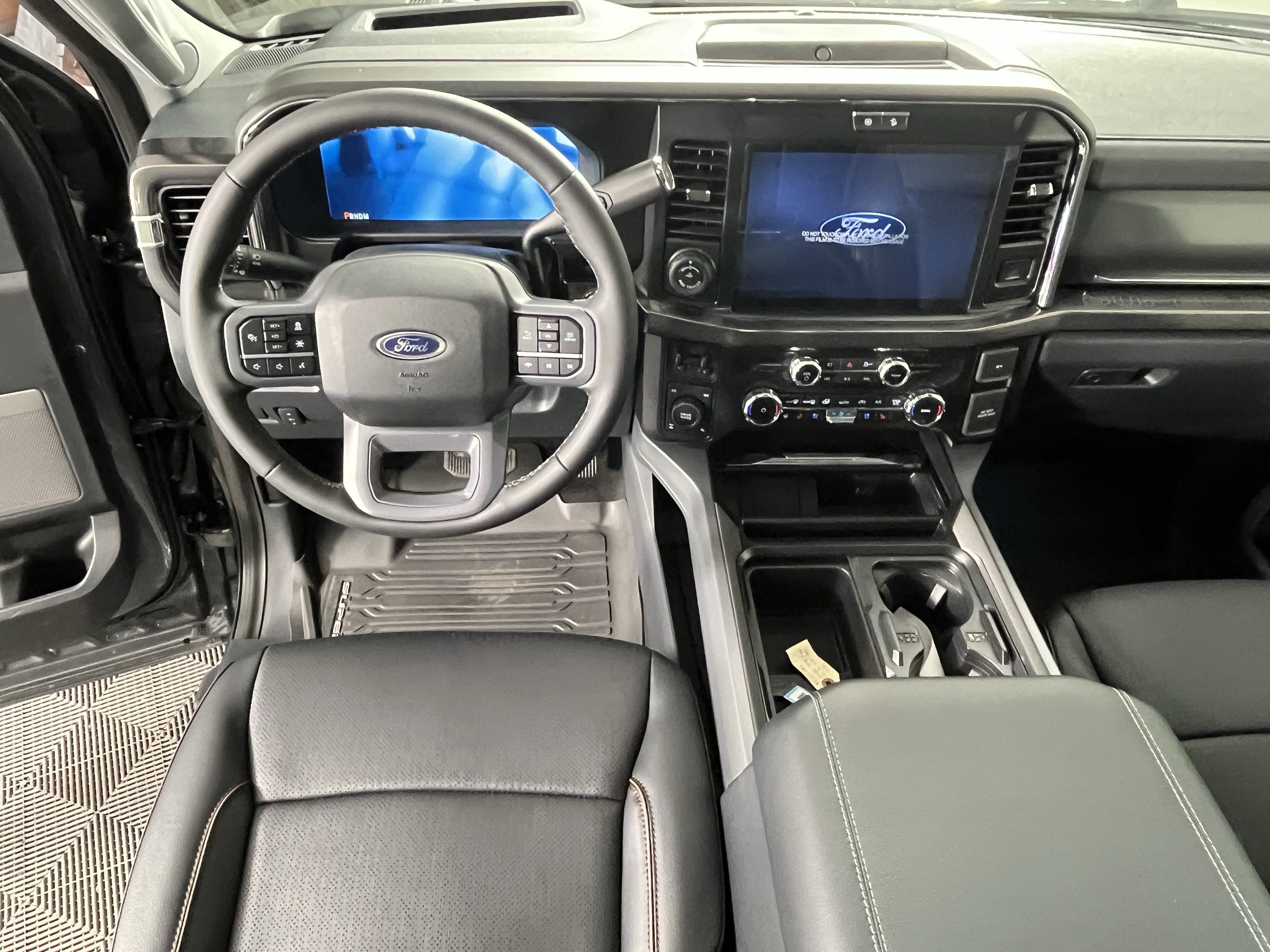 New 2026 Ford F350 Lariat w/ Black Appearance Package AWD/4WD image 10