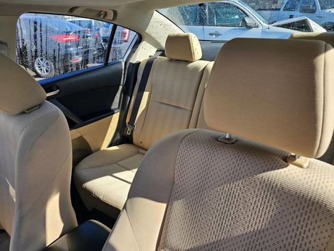 Used 2010 MAZDA MAZDA3 i Touring FWD image 12