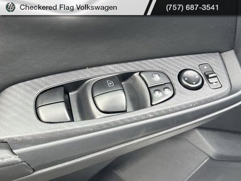 Used 2024 Nissan Sentra SV image 15