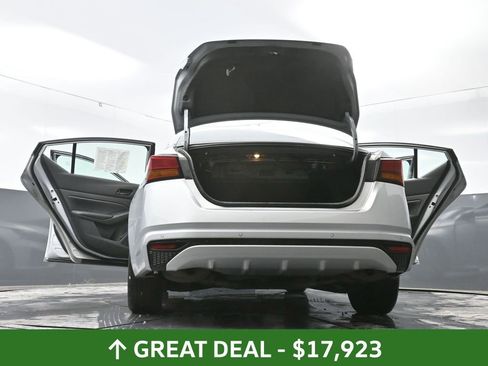 Used 2024 Nissan Altima 2.5 SV FWD image 69