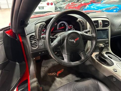 Used 2005 Chevrolet Corvette Coupe w/ Preferred Equipment Group RWD image 7