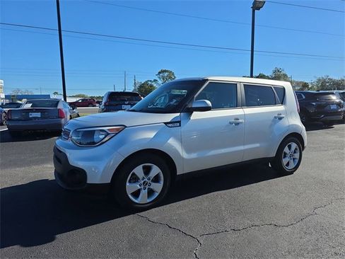 Used 2019 Kia Soul image 14