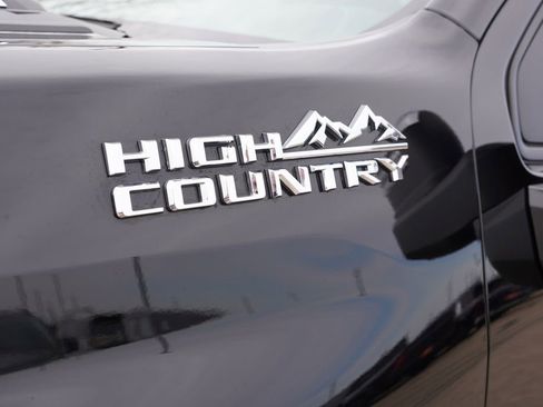 Certified 2024 Chevrolet Silverado 3500 High Country AWD/4WD image 14