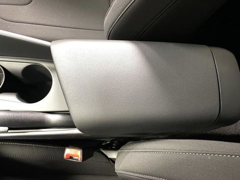 New 2025 Hyundai Elantra Sport image 17