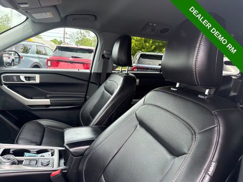 Used 2024 Ford Explorer XLT w/ Equipment Group 202A AWD/4WD image 25