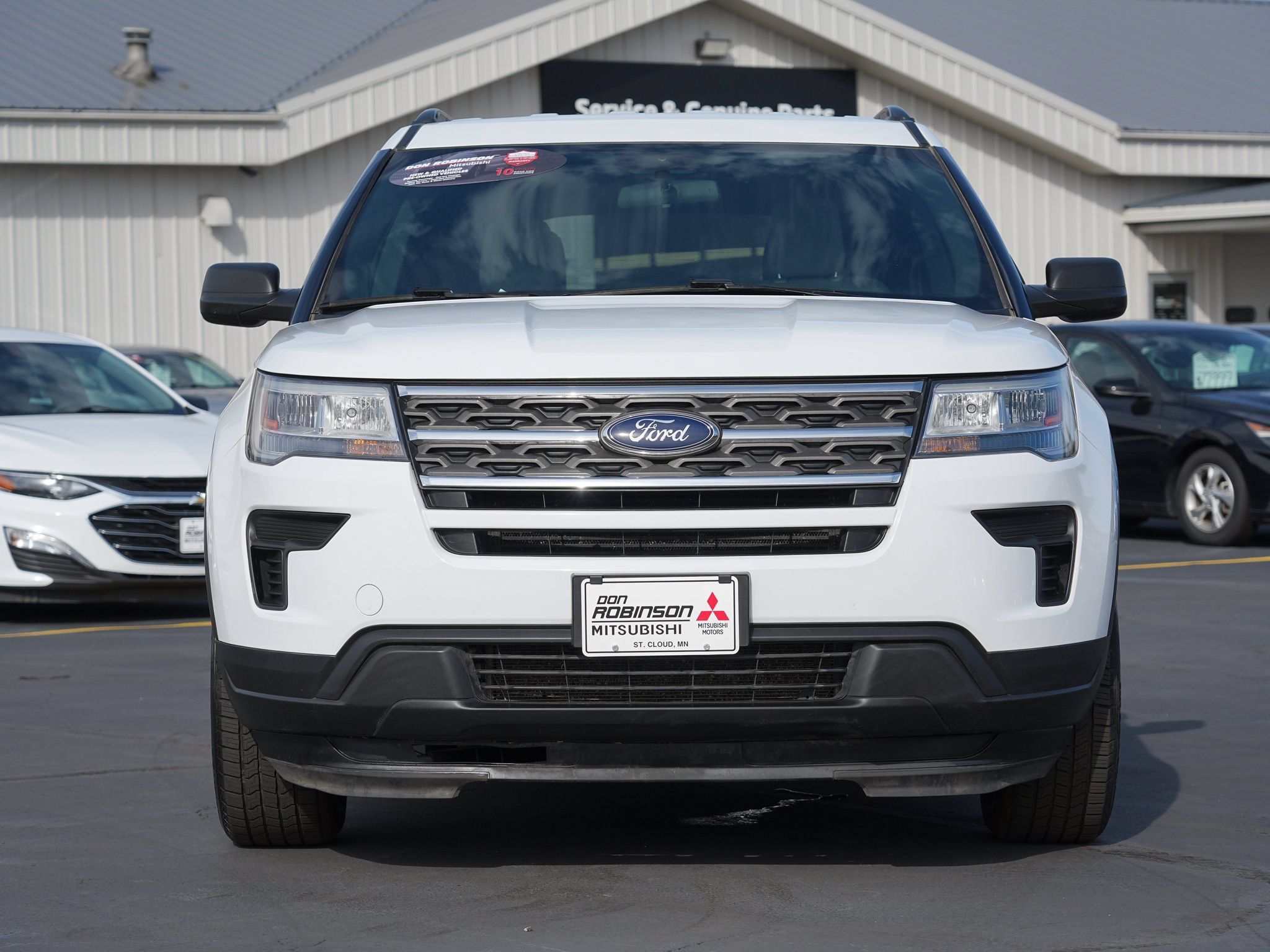 Used 2018 Ford Explorer 4WD w/ Class II Trailer Tow Package image 9