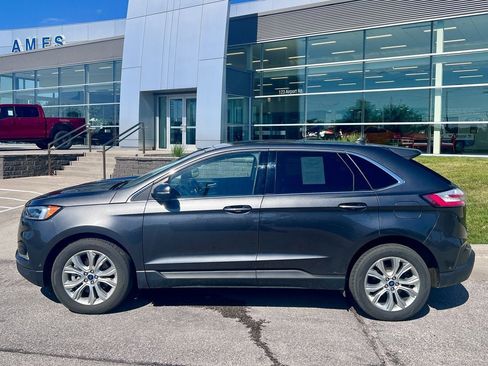 Used 2020 Ford Edge Titanium w/ Equipment Group 301A AWD/4WD image 3