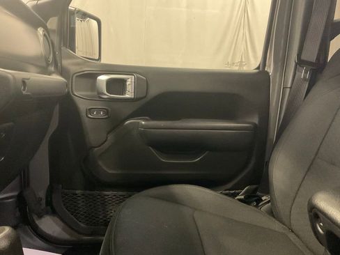Used 2022 Jeep Gladiator Sport AWD/4WD image 22