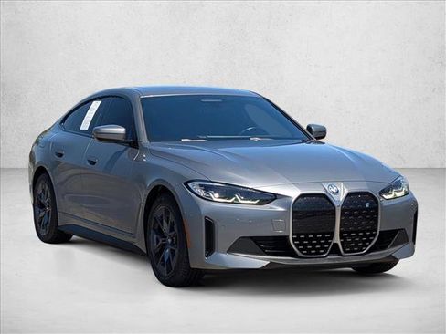 Certified 2023 BMW i4 eDrive35 RWD image 3